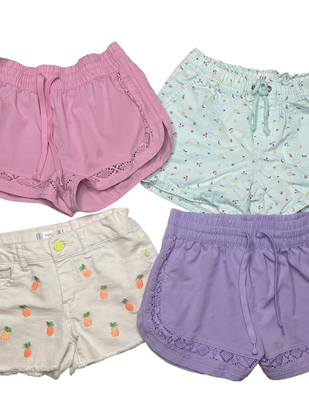 Girls shorts bundle size 10-12 L Gap, Wonder nation